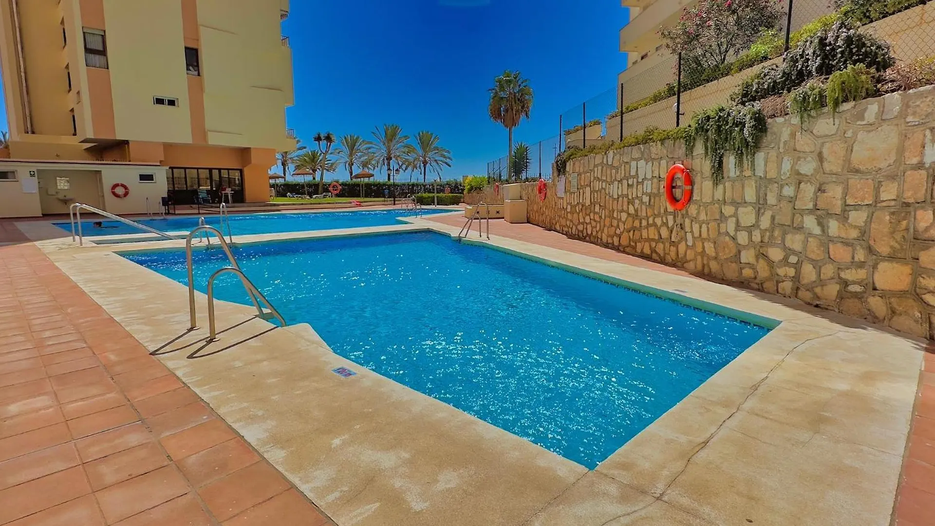 Modern Renovated One Bed Apartment In Edificio Apolo Marbella Center