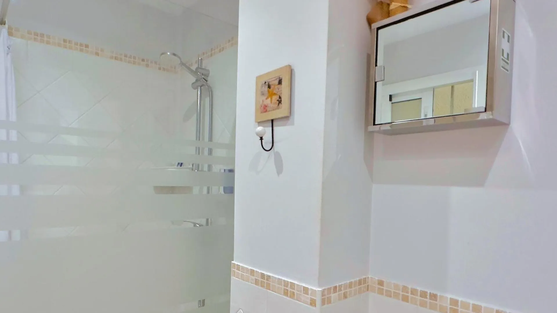 Modern Renovated One Bed Apartment In Edificio Apolo Marbella Center Spain
