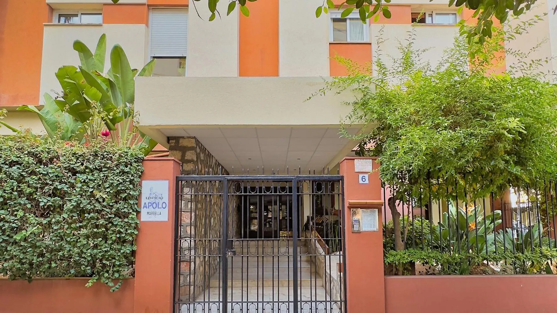 Modern Renovated One Bed Apartment In Edificio Apolo Marbella Center Spain
